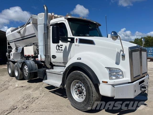 Kenworth T880 شاحنات خرسانة