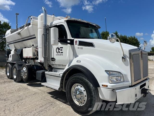 Kenworth T880 شاحنات خرسانة