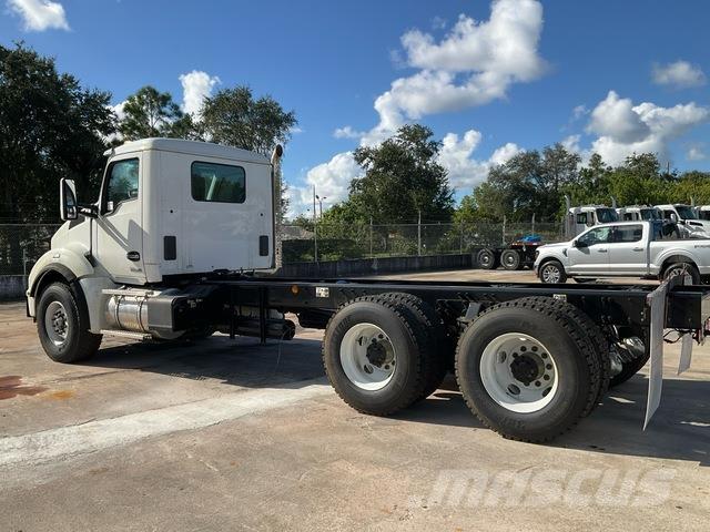 Kenworth T880 كابينة والداخلية