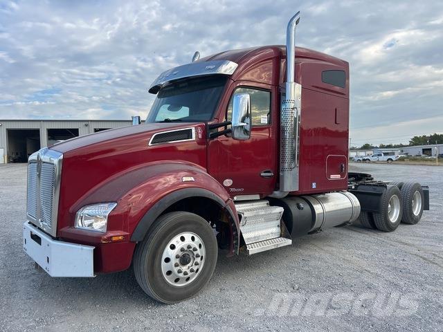Kenworth T880 وحدات الجر