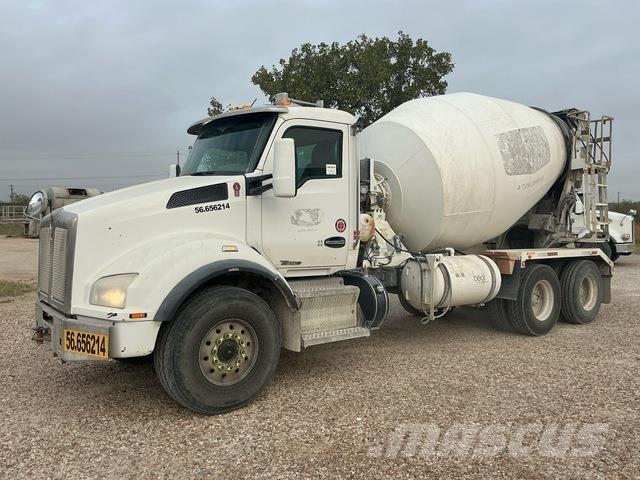 Kenworth T880 شاحنات أخرى