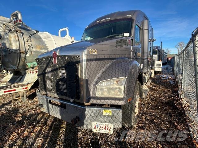 Kenworth T880 وحدات الجر
