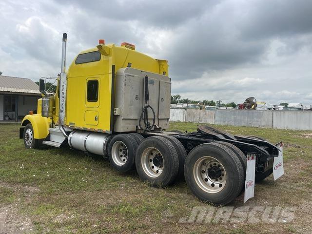 Kenworth W900 وحدات الجر