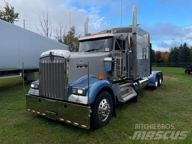 Kenworth W900 وحدات الجر