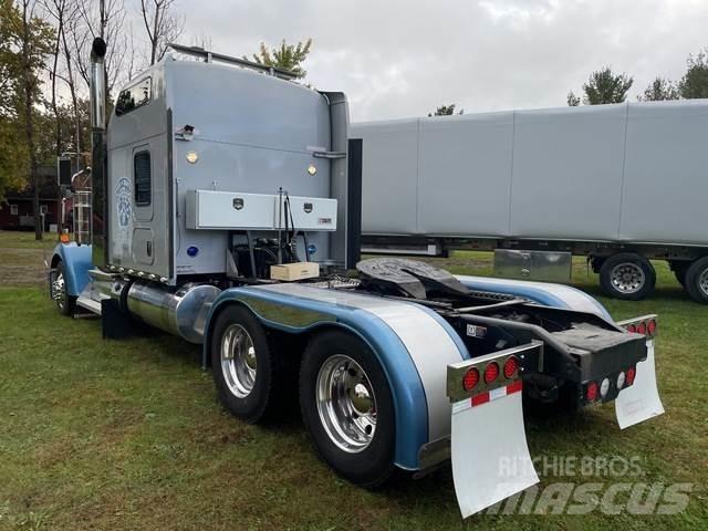 Kenworth W900 وحدات الجر
