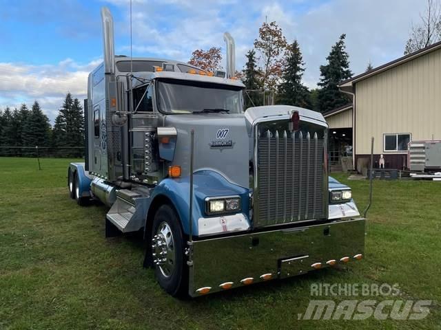 Kenworth W900 وحدات الجر