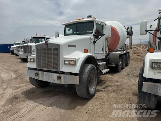Kenworth W900 شاحنات أخرى