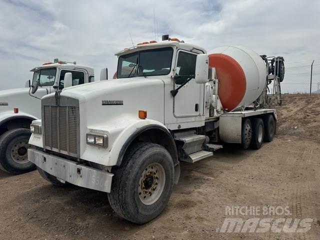 Kenworth W900 شاحنات أخرى