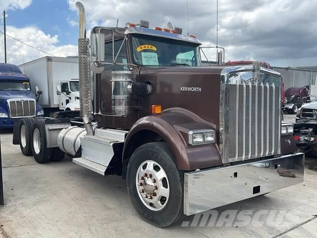 Kenworth W900 وحدات الجر