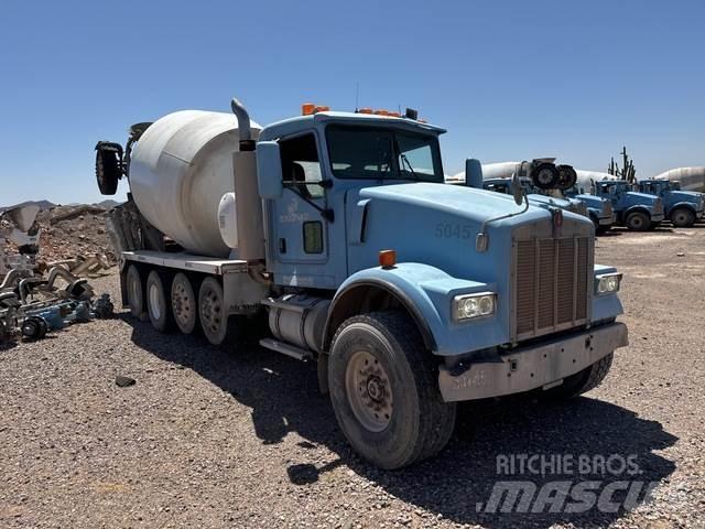 Kenworth W900 شاحنات أخرى