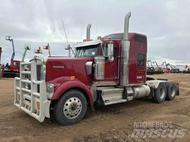 Kenworth W900 وحدات الجر