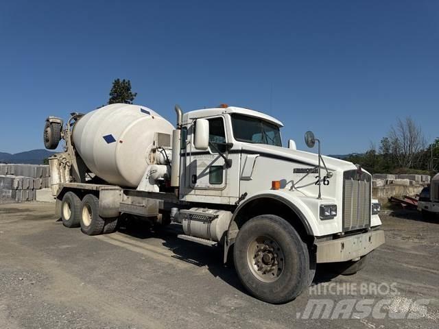 Kenworth W900 شاحنات أخرى