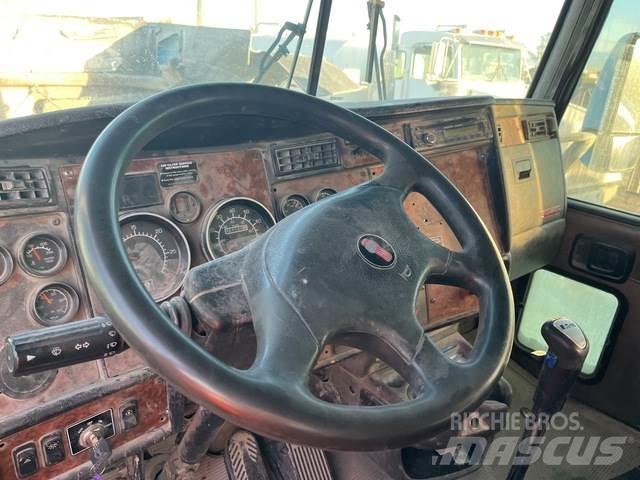Kenworth W900 شاحنات أخرى