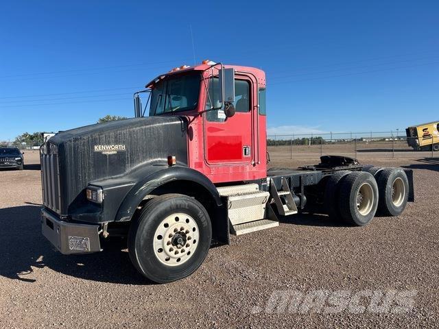 Kenworth W900 وحدات الجر