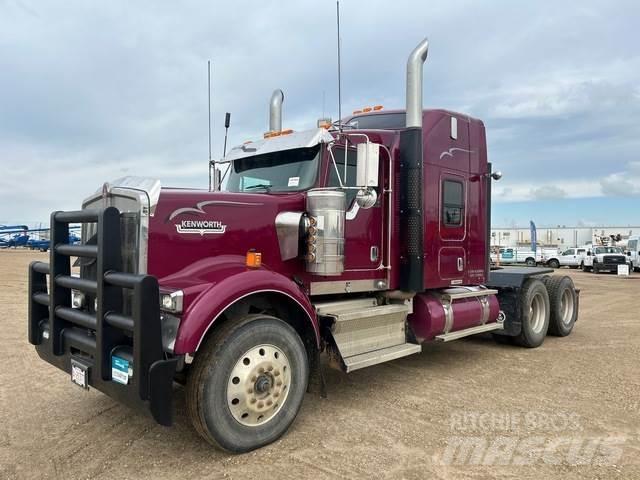 Kenworth W900 وحدات الجر