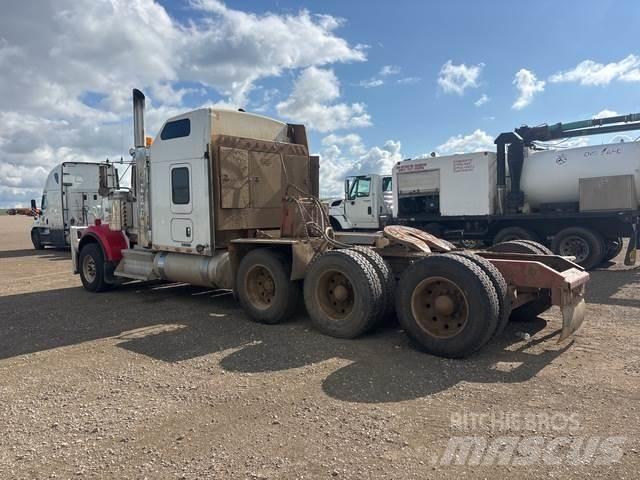 Kenworth W900 وحدات الجر