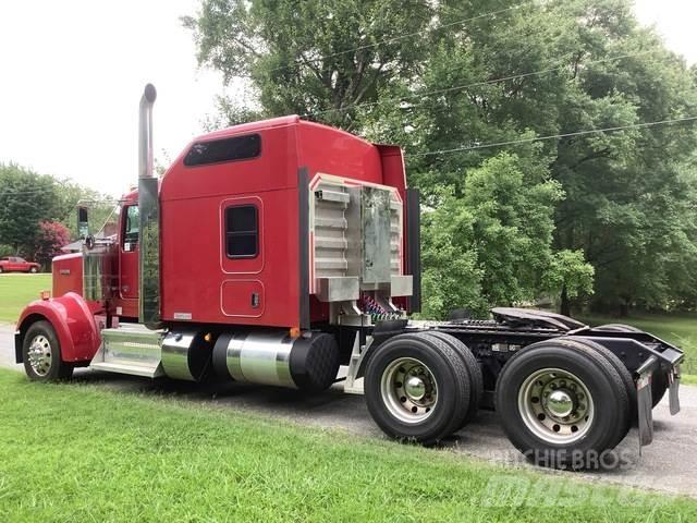 Kenworth W900 وحدات الجر