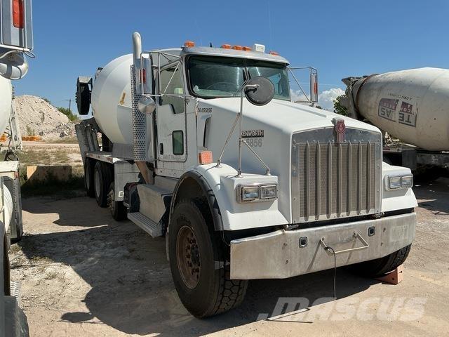 Kenworth W900 شاحنات أخرى