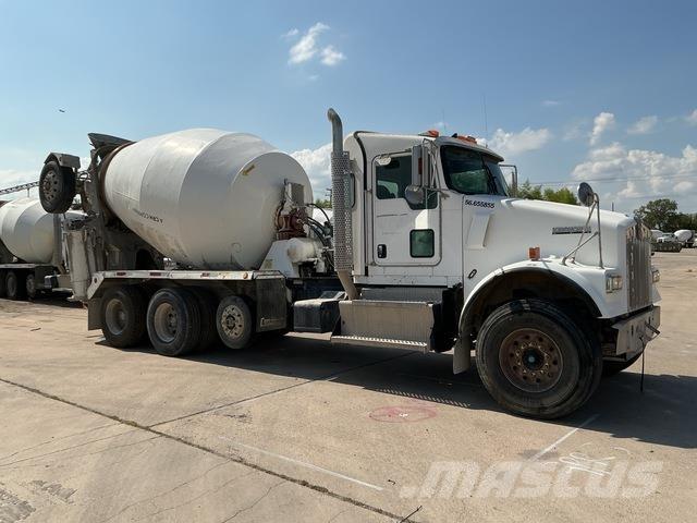 Kenworth W900 شاحنات أخرى