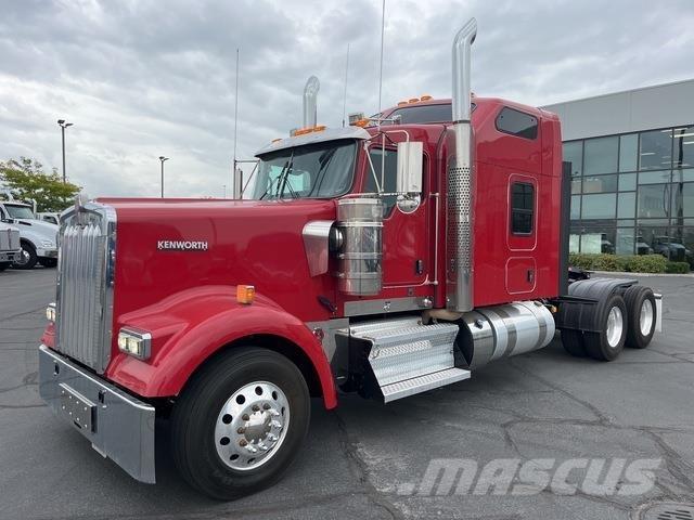 Kenworth W900 وحدات الجر