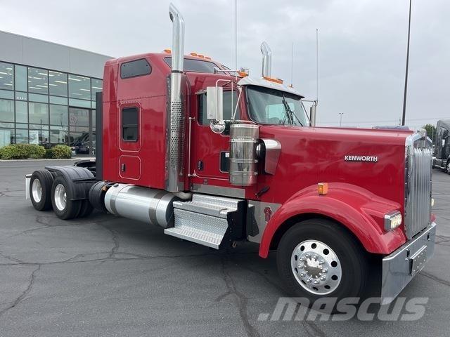 Kenworth W900 وحدات الجر