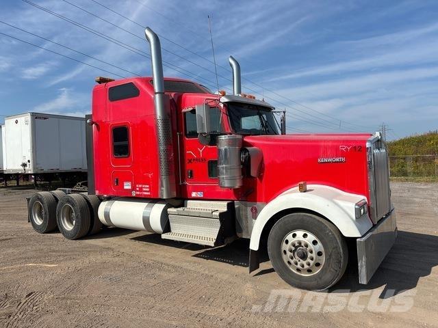 Kenworth W900 وحدات الجر