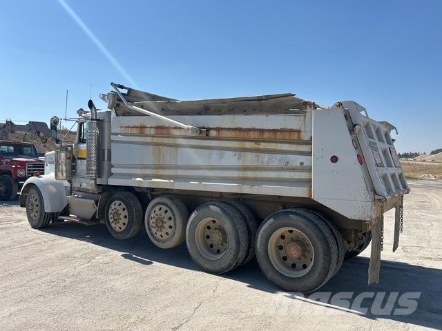 Kenworth W900 شاحنات قلابة