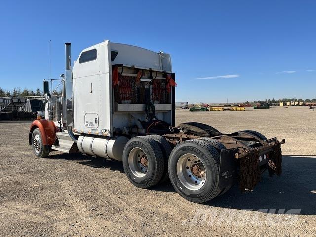 Kenworth W900 وحدات الجر