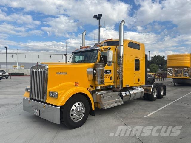 Kenworth W900 وحدات الجر