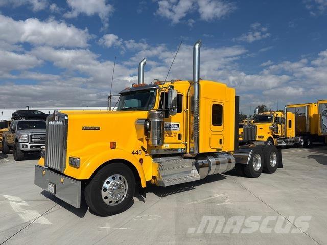 Kenworth W900 وحدات الجر