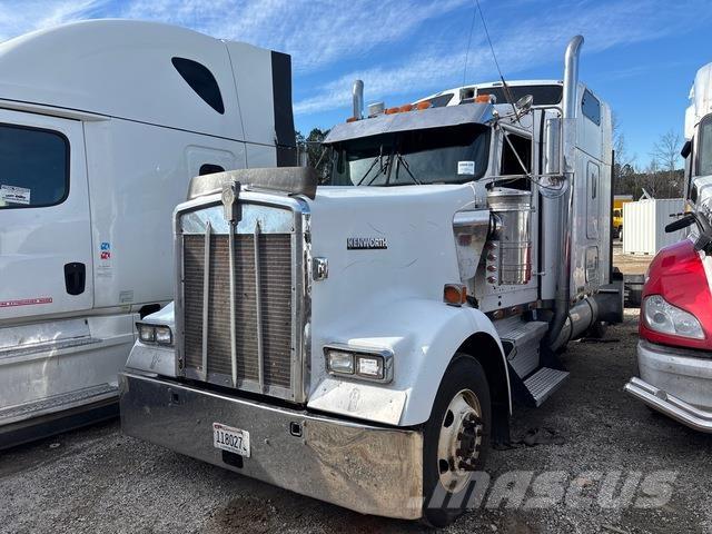 Kenworth W900 وحدات الجر