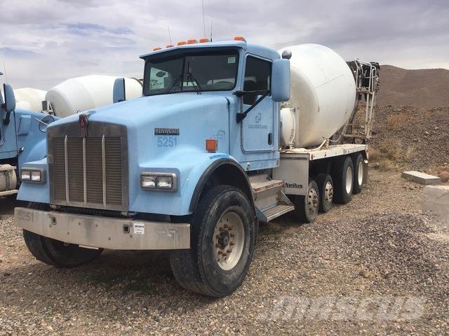 Kenworth W900B شاحنات أخرى