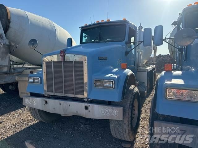 Kenworth W900B شاحنات أخرى
