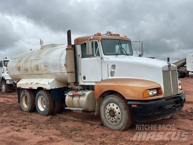 Kenworth W900B صهاريج مياه