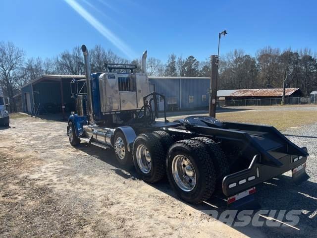Kenworth W900L وحدات الجر