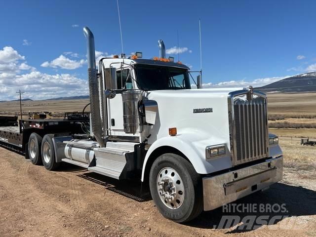 Kenworth W900L وحدات الجر