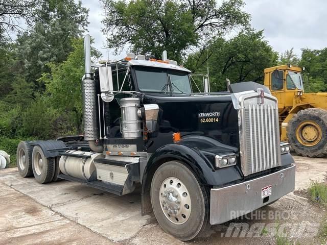 Kenworth W900L وحدات الجر