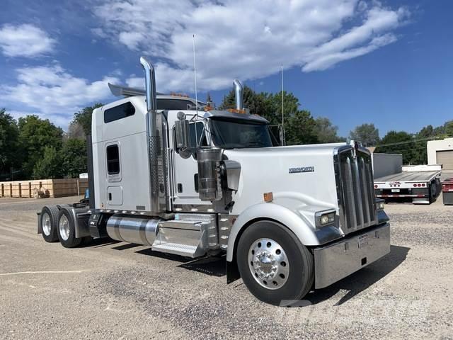 Kenworth W900L وحدات الجر