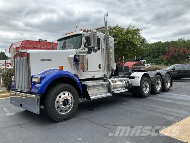 Kenworth W900L وحدات الجر