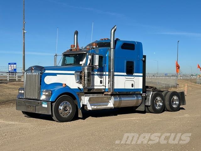 Kenworth W900L وحدات الجر