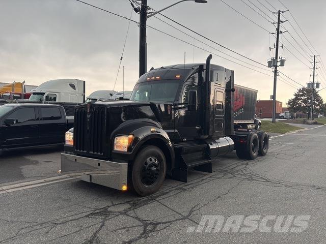 Kenworth W990 وحدات الجر