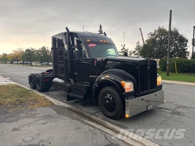 Kenworth W990 وحدات الجر