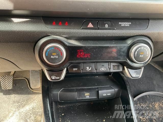 Kia Rio سيارات