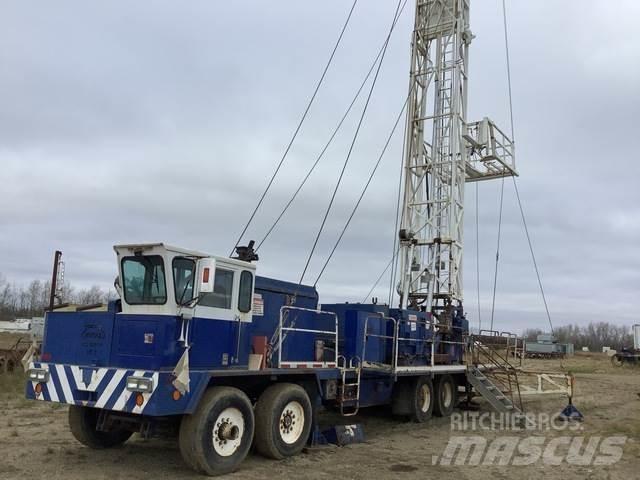  Kin-Rig NJX شاحنات المعدات  المحمولة لحفر الآبار