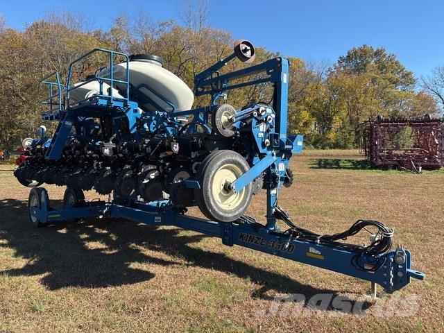 Kinze 3600 معدات بذر