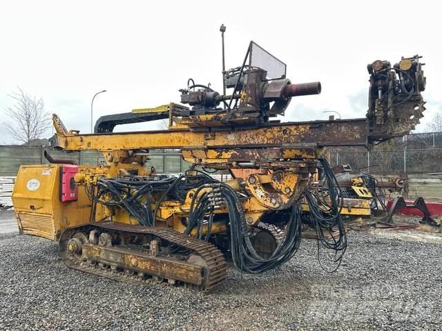 Klemm KR806-4 معدات حفر أخرى