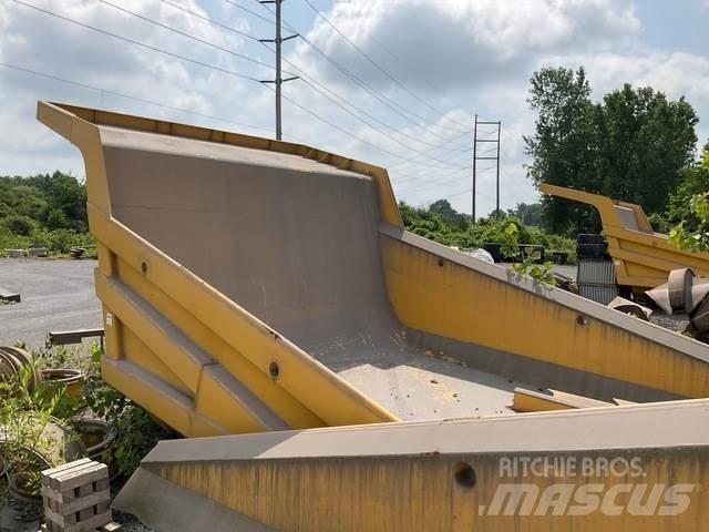Komatsu  هيكل صندوقي