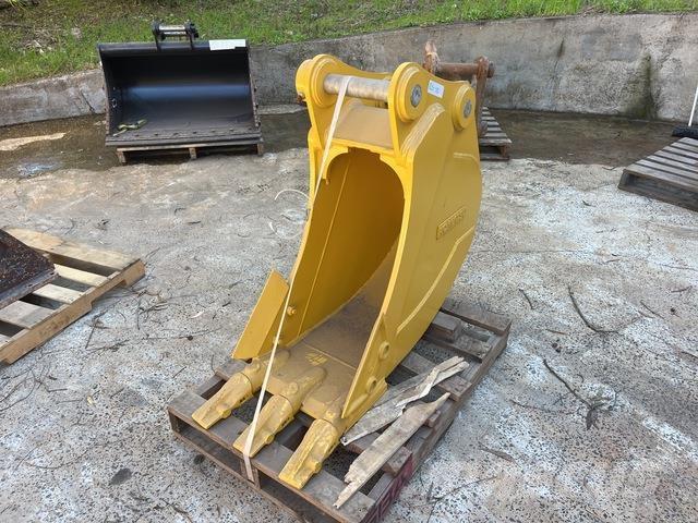 Komatsu  دلاء
