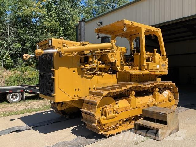 Komatsu D155-A بلدوزرات مجنزرة