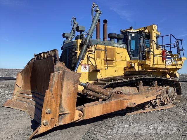 Komatsu D375A بلدوزرات مجنزرة